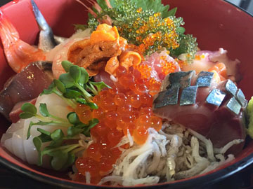 海なし県の海鮮丼