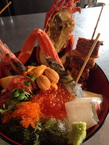 海なし県の海鮮丼